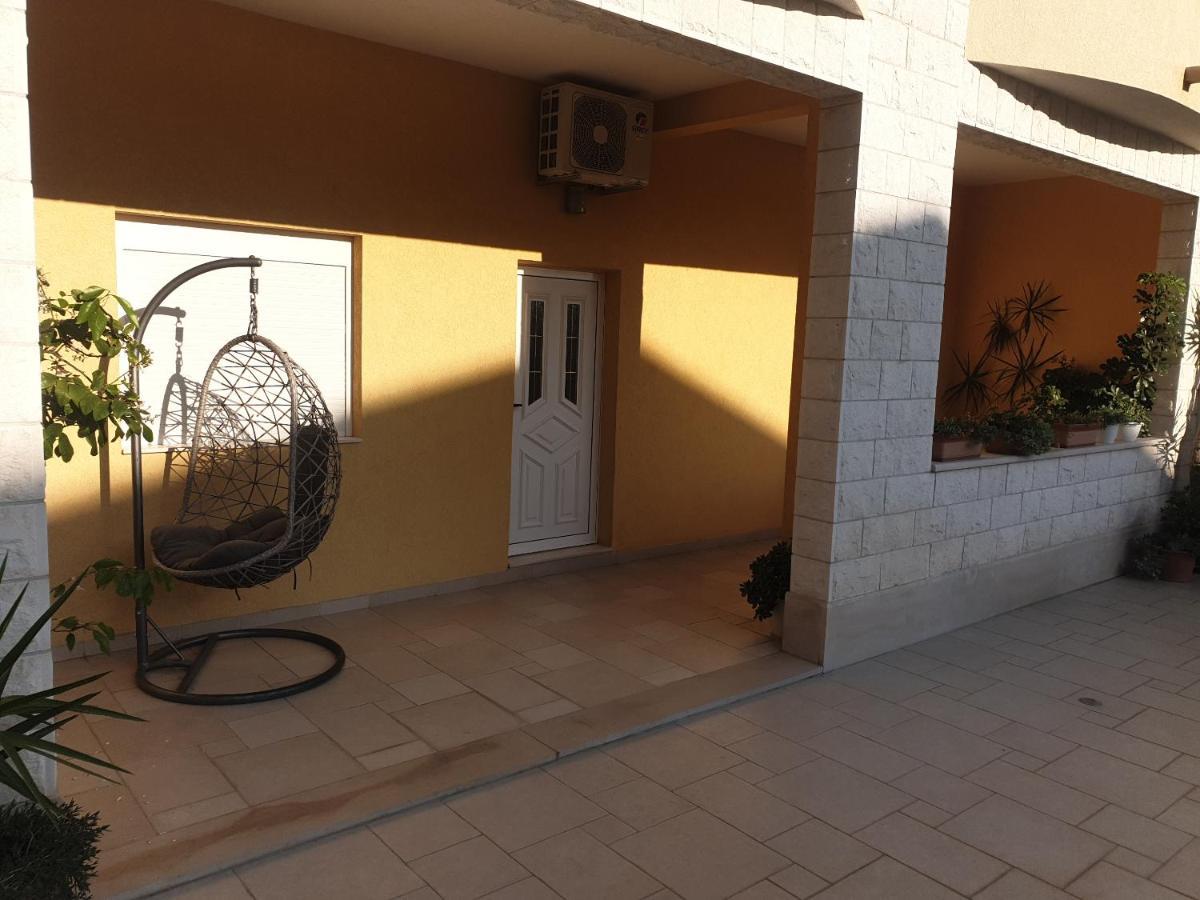 מאקרסקה Villa Vujcic מראה חיצוני תמונה